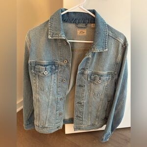 Men’s JCREW Denim Jacket (Small)